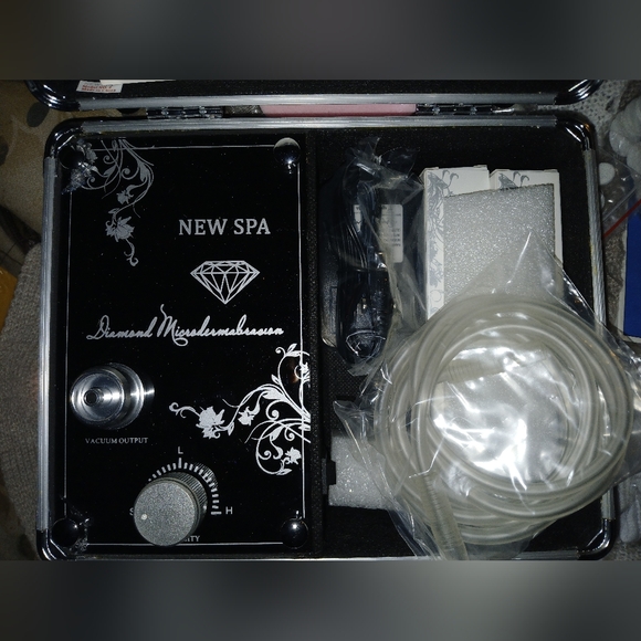 NEW IN BOX New Spa  Diamond Microdermabrasion Delux Skin Care Kit - Picture 3 of 15